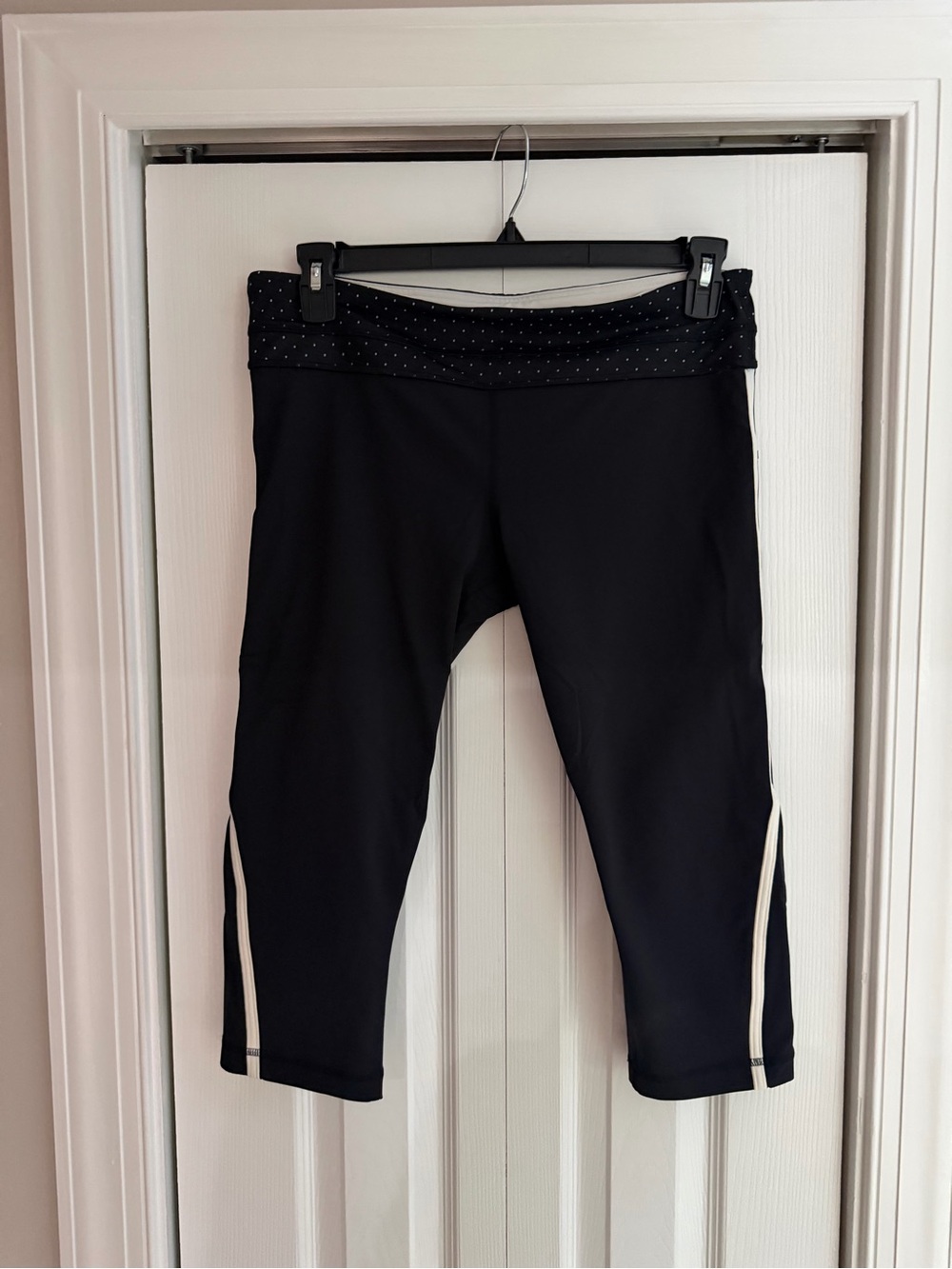 lululemon athletica Black Capri Leggings with Cream Side Stripe and Dot waist
